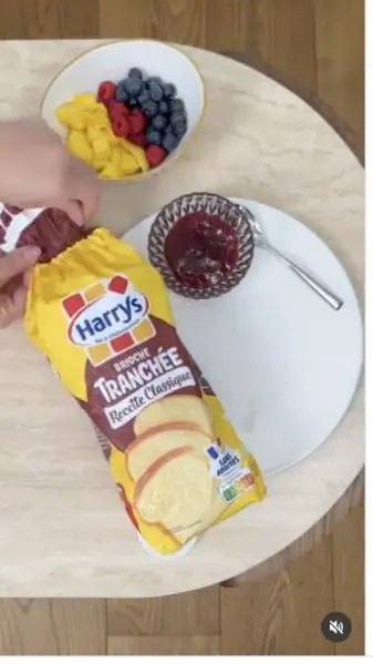 Miniature de la vidéo vidéo produit et recette pour Harrys : Idée de petit-déjeuner pour la fête des Mères avec les produits Harrys.